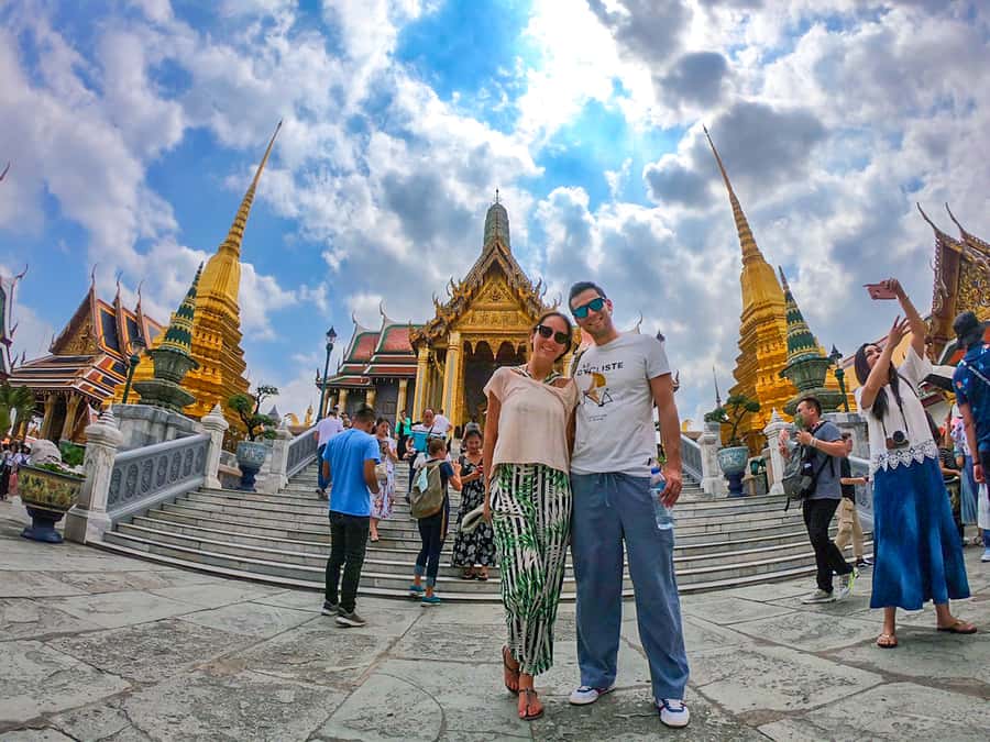 Grand Palace, Wat Pho, and Wat Arun: Guided Tour in Spanish - Walking, timing, and comfort