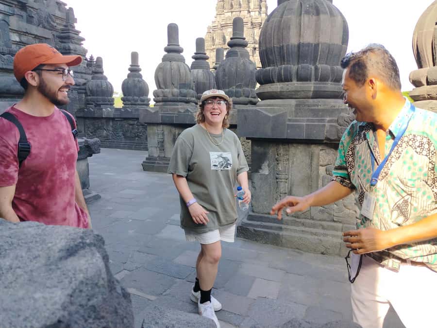 Guarantee Borobudur Structure, Sunrise Stumbu & Prambanan. - What you get from the private driving setup