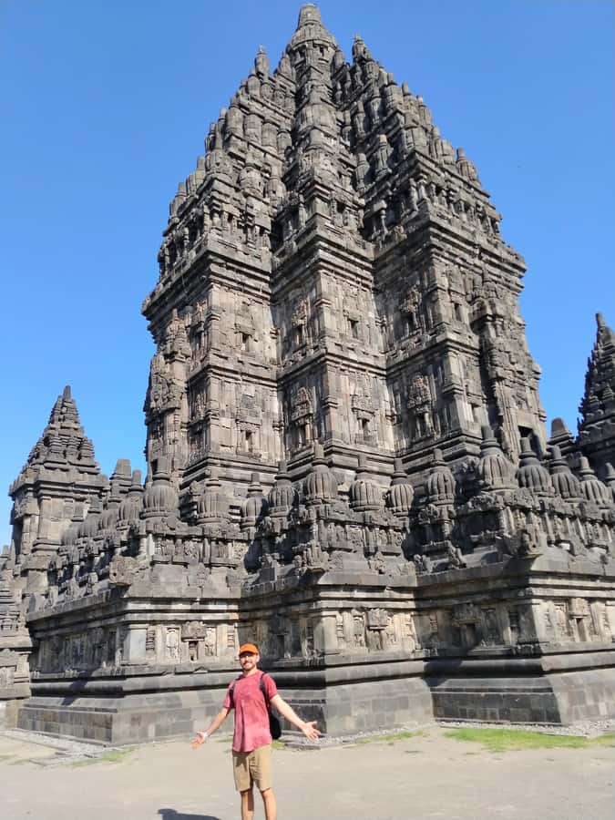 Guarantee Borobudur Structure, Sunrise Stumbu & Prambanan. - Prambanan after Borobudur