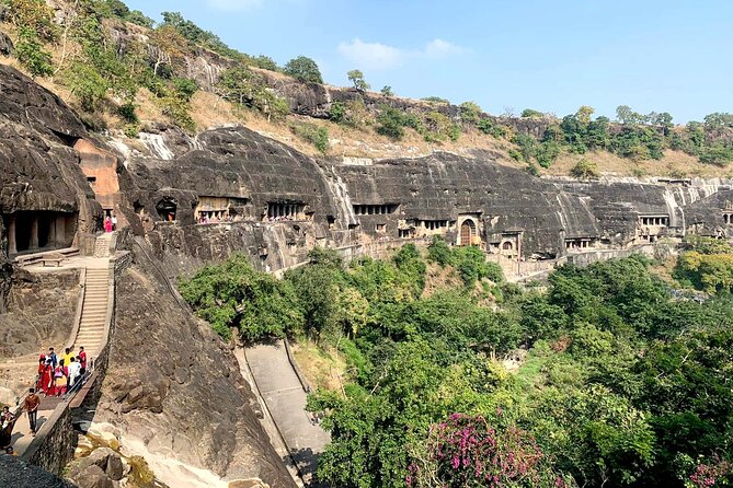 Guided 3-Day Tour: Discover Ajanta, Ellora Cave & Aurangabad City - Day 1: Ajanta’s painted caves and a long road from Aurangabad