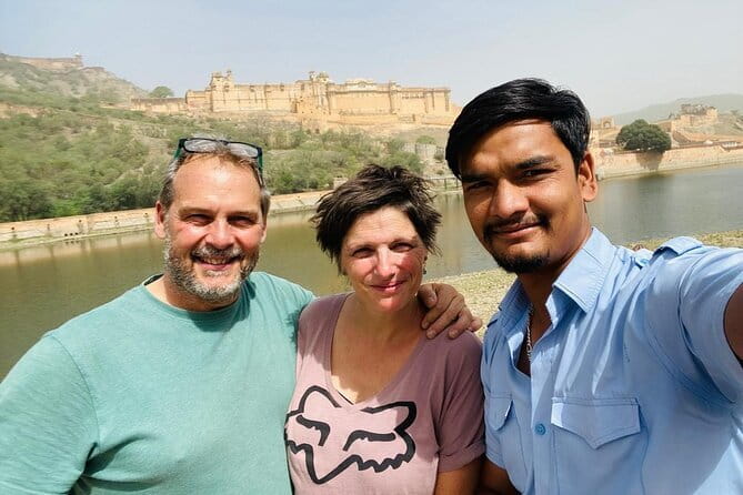 Guided Jaipur City Tour with Sunset - Panna Meena ka Kund and its precise stairways