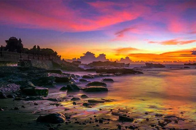 Half-Day Taman Ayun UNESCO and Tanah Lot Temple with private Car - Who should book this Bali temple tour?