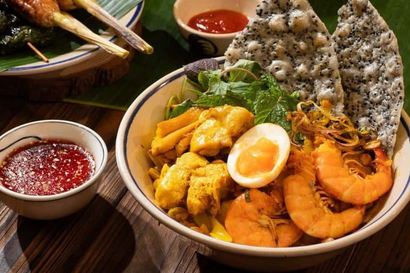 Hanoi: Full-Day Tour with Hoa Lo, Literature Temple & Guide - A practical choice between half-day and full-day