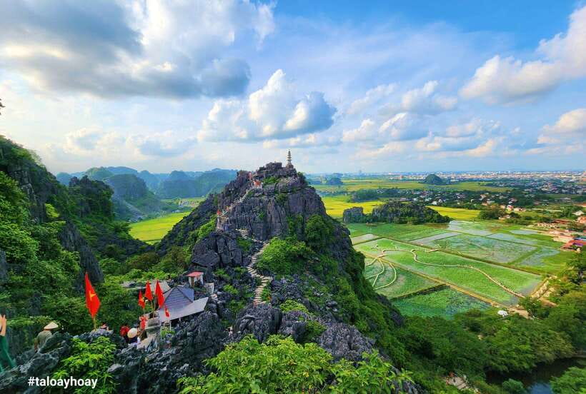Hanoi: Ninh Binh, Trang An, Mua Cave and Bai Dinh Pagoda - Mua Cave and the 500-step climb
