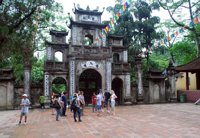 Hanoi: Perfume Pagoda Day Tour with Boat Ride & Cave Visit - Lunch near the pagoda