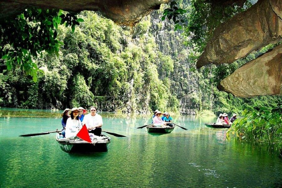 Hanoi: Perfume Pagoda - Yen Stream Boat Ride, Lunch & Cave - Why Perfume Pagoda makes a good day trip from Hanoi