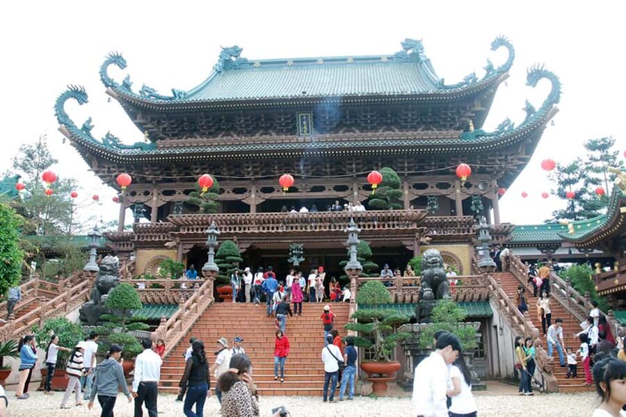 Hanoi: Perfume Pagoda - Yen Stream Boat Ride, Lunch & Cave - Reaching Huong Tich Cave by foot or cable car