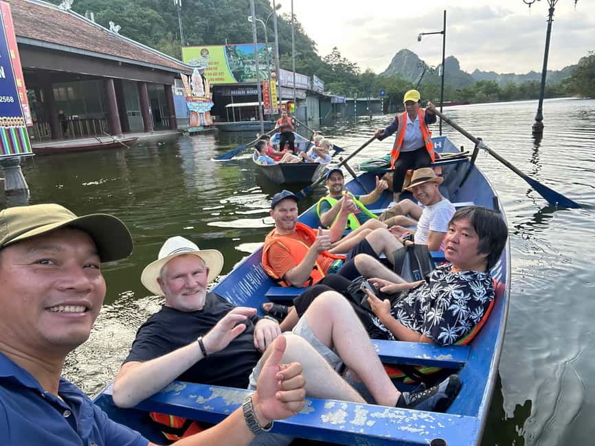 Hanoi: Perfume Pagoda - Yen Stream Boat Ride, Lunch & Cave - Lunch and the afternoon at Thien Tru Pagoda