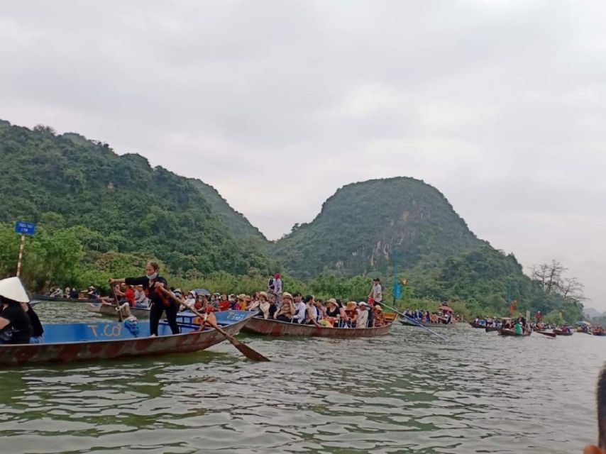 Hanoi: Perfume Pagoda - Yen Stream Boat Ride, Lunch & Cave - Crowds, festivals, and the best time to go