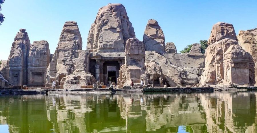 Historical Tour, Kangra fort &Rock cut temple from Dharmasla - Why this six-hour Kangra outing works