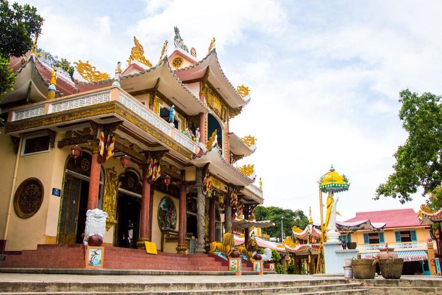 Ho Chi Minh City: Cao Dai Temple & Black Lady Mountain Tour - Key details to know before booking