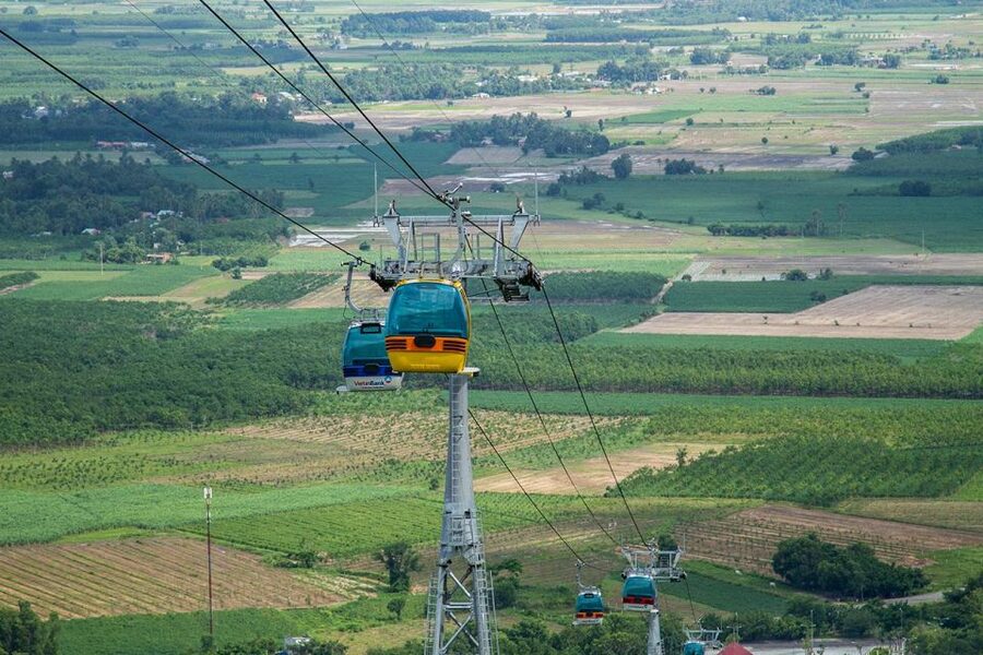 Ho Chi Minh City: Cao Dai Temple & Black Lady Mountain Tour - Why this Cao Dai and mountain pairing works