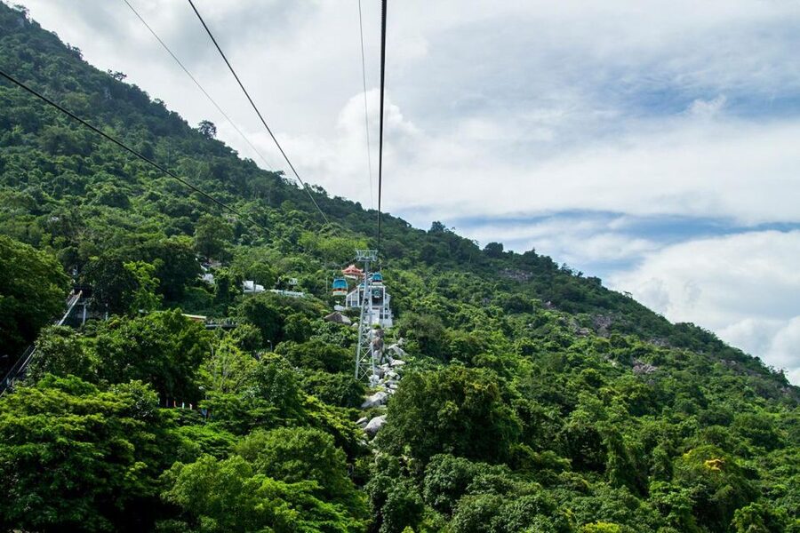Ho Chi Minh City: Cao Dai Temple & Black Lady Mountain Tour - Practical clothing and planning advice