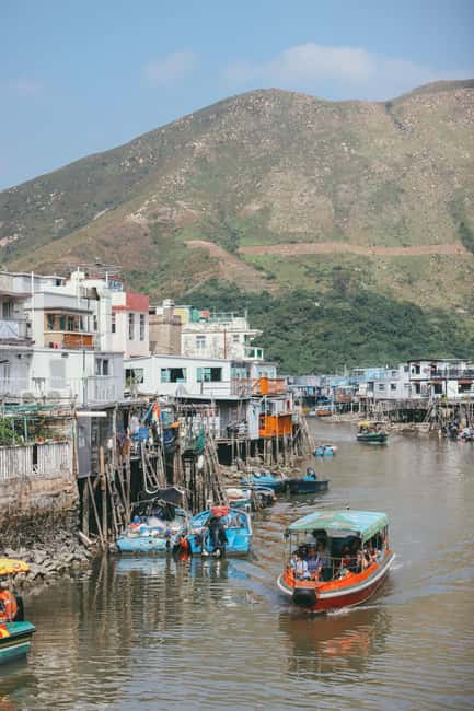 Hong Kong: Lantau Private Coach, Tai O & Big Buddha Tour - Ngong Ping and the Giant Buddha