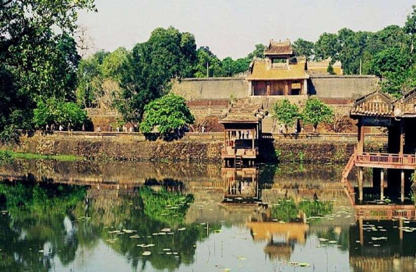 Hue City Motorbike Tour to Countryside, Pagoda & Royal Tombs - What riding by motorbike adds