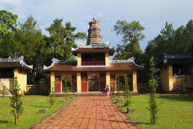 Hue: Custom Tour with Dragon Boat, Private Car & Motorbike - Should you book it?