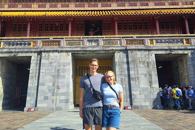 Hue: Dragon Boat, Perfume River, Pagoda & Royal Tomb Tour - Driver or guide: choose the level of history you want