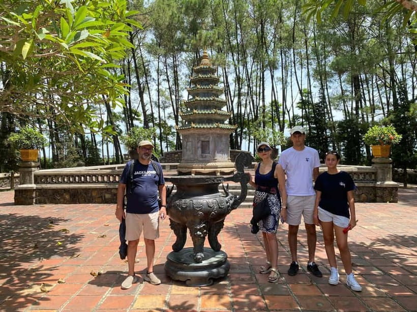 Hue: Hue Royal Tombs Tour Visit 3 Best Tombs & Pagoda - Tu Duc Tomb: gardens, lakes, and a royal retreat