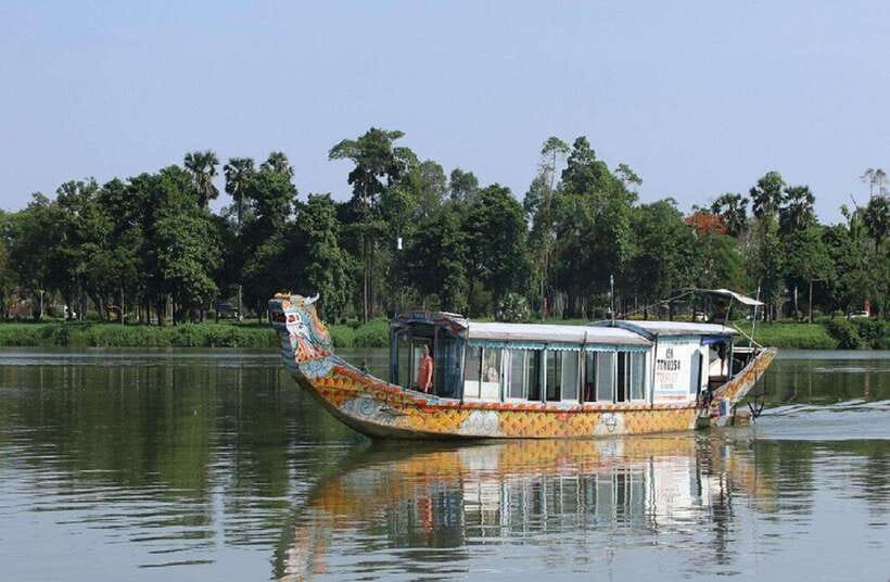 Hue: Private Dragon Boat, Pagoda, and Royal Tomb Tour - The Imperial City and the Nguyen emperors