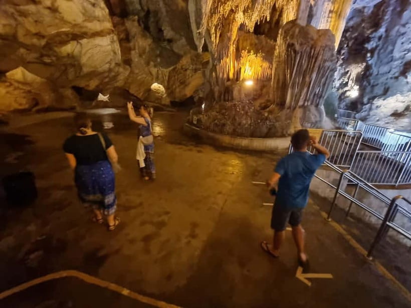 Ipoh Cave Temples Tours - Breakfast, snacks, and small local encounters