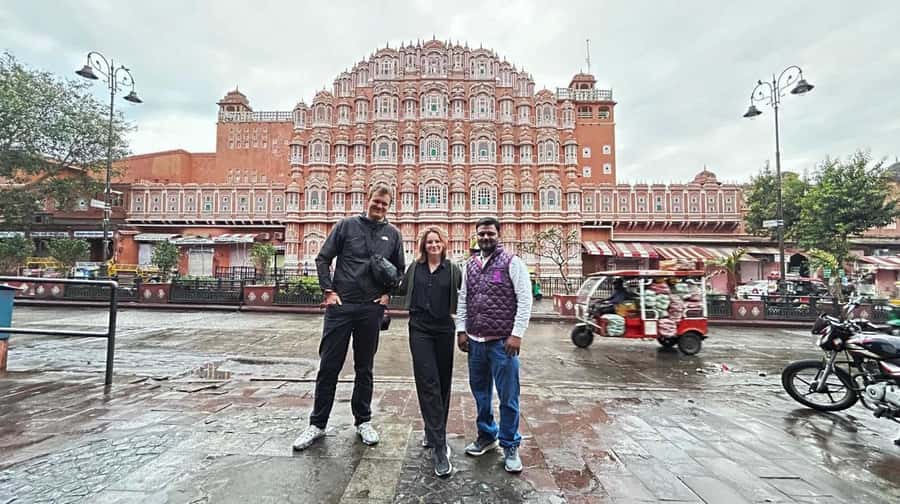 Jaipur: Tour with Nahargarh Sunrise or Monkey Temple Sunset - Two ways to see Jaipur in half a day
