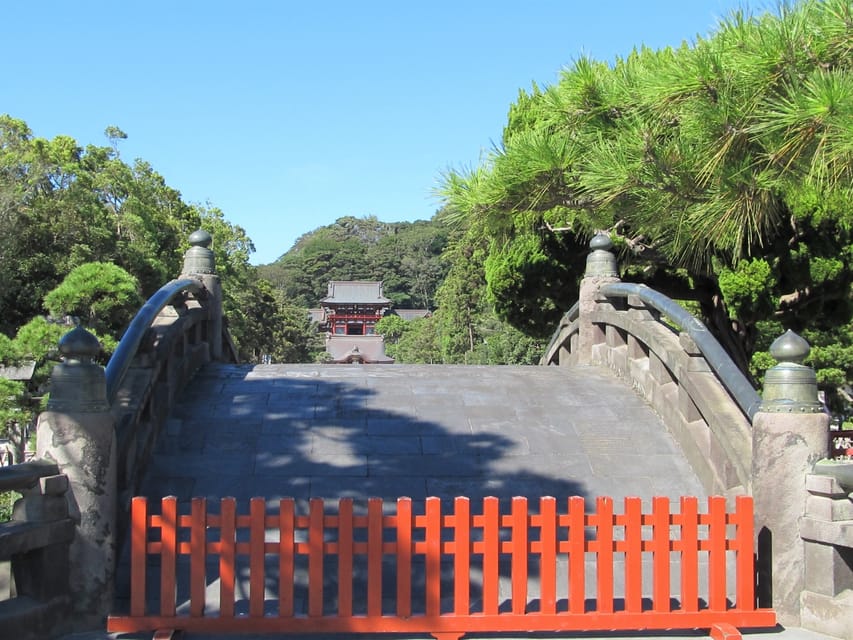 Kamakura Temples Private Guided Tour from Tokyo - What the Guide Adds to the Day