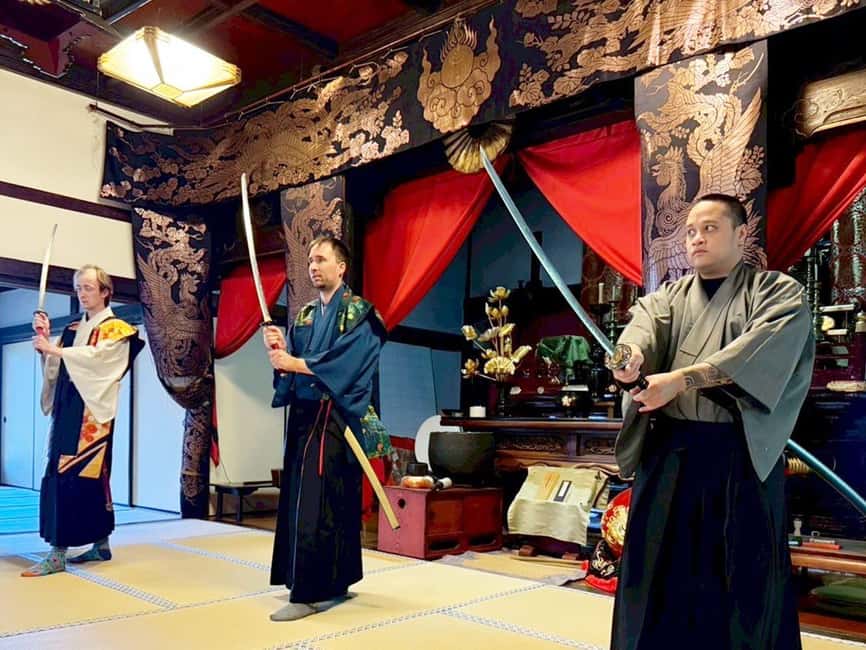 Kanazawa: Samurai Swordsmanship Lesson at a rented temple - Thirty minutes of practical sword training