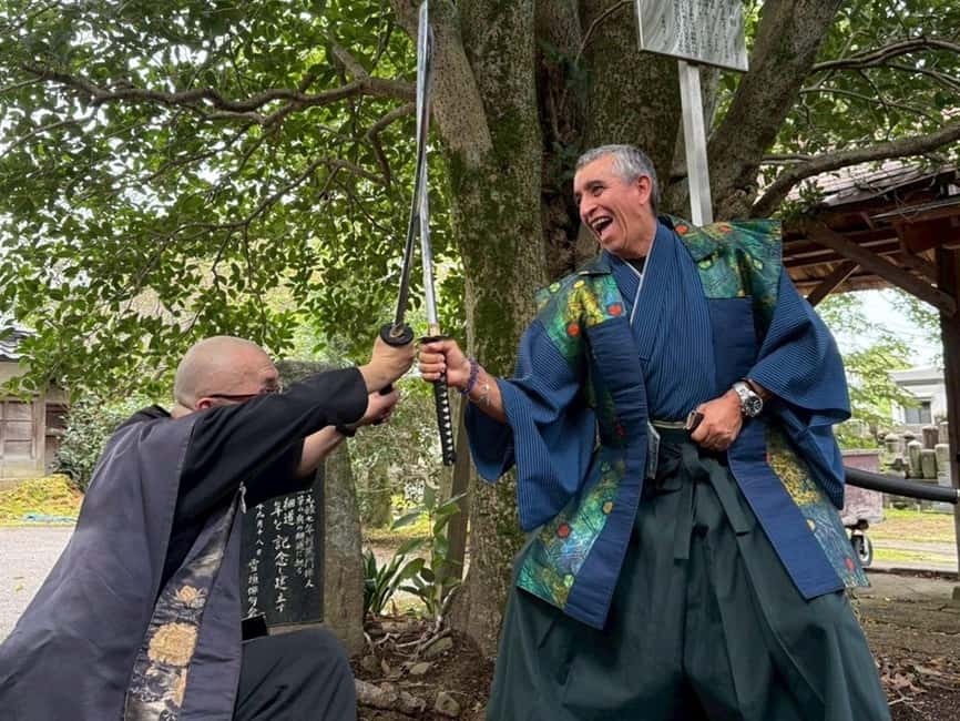 Kanazawa: Samurai Swordsmanship Lesson at a rented temple - Photos, videos, and the final ten minutes