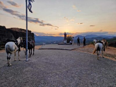 Kastraki: Meteora Morning Horse Riding with Monastery Visit