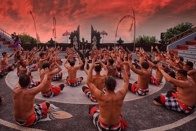 Kecak Fire Dance and Sunset at Uluwatu Temple All Inclusive - Getting a good seat for the 6 PM show