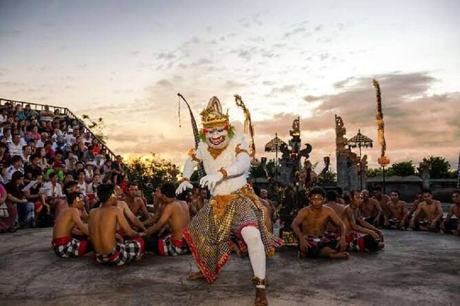 Kecak Fire Dance and Sunset at Uluwatu Temple All Inclusive - Sunset, clouds, and the view from the cliff