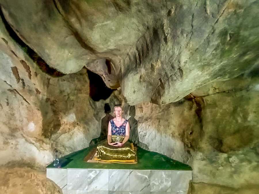 Khao Lak: Three Temples Tour in Phang Nga - Bang Tong Temple and a quieter finish