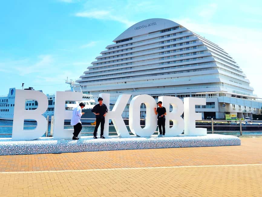 Kobe: Kobe City Highlights Guided Tour - Shrine, Port, Tower - Walking from the shrine to Nankinmachi
