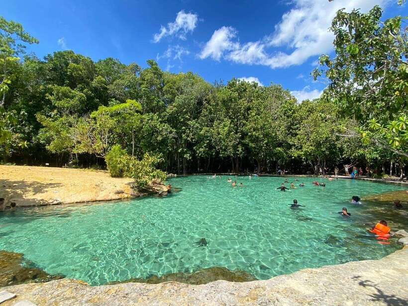 Krabi: Tiger Cave Temple, Emerald Pool and Hot Springs Tour - How the timing and transport affect the value