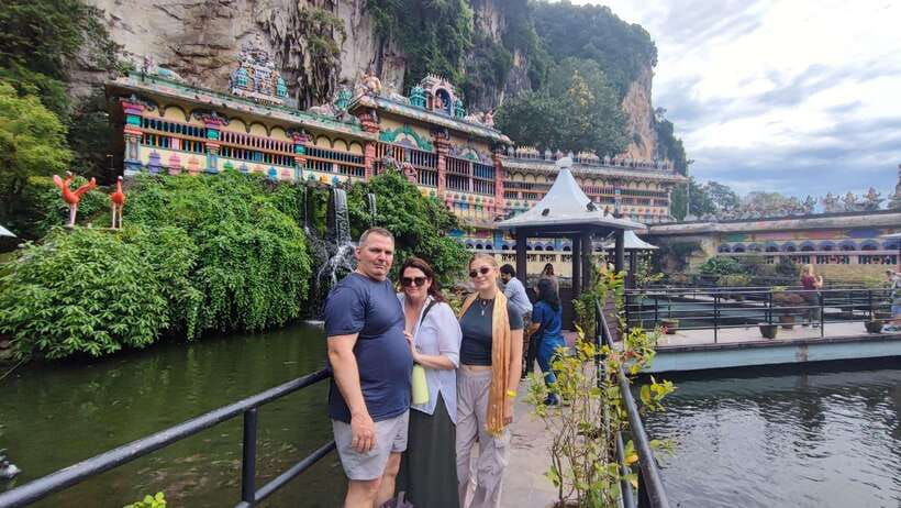 Kuala Lumpur: Batu Caves, Thean Hou Temple & National Mosque - Why these three religious sites work well together