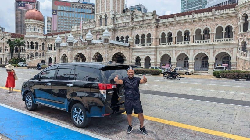 Kuala Lumpur: Batu Caves, Thean Hou Temple & National Mosque - Batu Caves and the 272 colorful steps