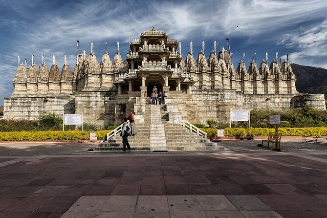 Kumbhalgarh & Ranakpur Day Trip from Udaipur with Guide and Lunch - Is the $96.84 group price good value?