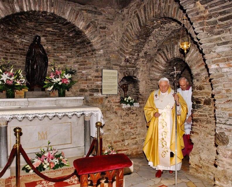 Kusadasi: Ephesus, House of Virgin Mary, and Temple Tour - Ephesus: allow your energy for the ancient city