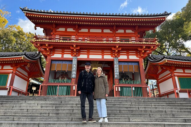 Kyoto Early Bird English Tour: Fushimi Inari & Gion(Private opt) - The photo service and local advice
