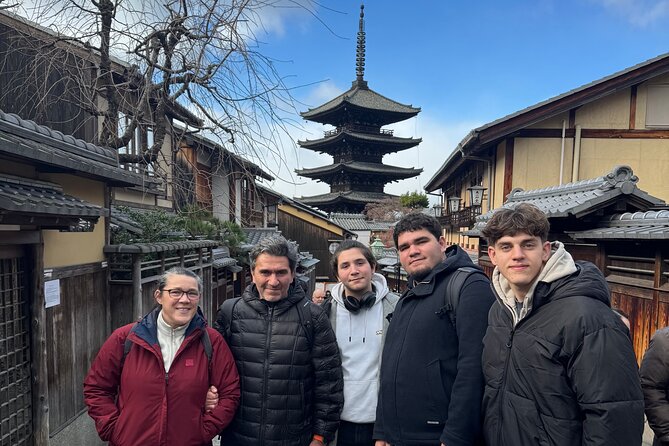 Kyoto Early Bird English Tour: Fushimi Inari & Gion(Private opt) - Sannenzaka, Ninenzaka, and the old streets below the temple