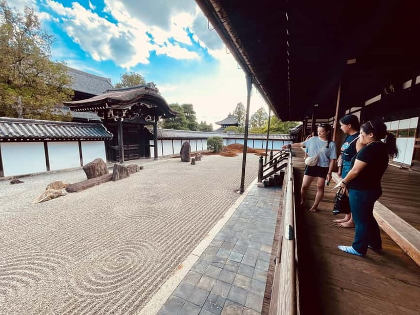 Kyoto: Fushimi Inari Shrine and Tofukuji Temple E-Bike Tour - The cycling itself is part of the sightseeing