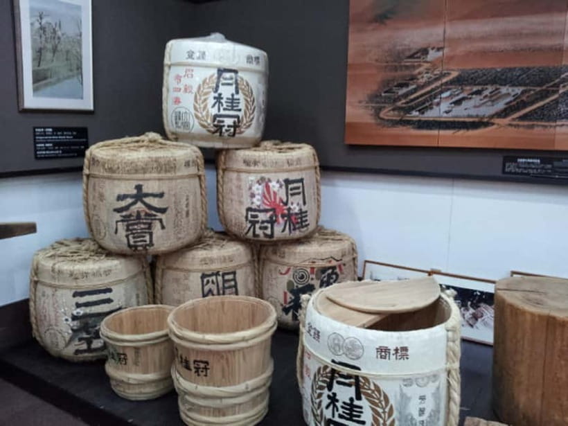 Kyoto: Fushimi Sake District Tour with Boat Ride - Cruising Fushimi’s historic canals