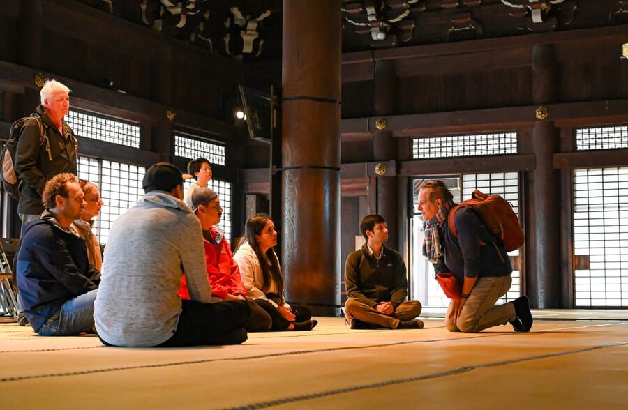 Kyoto: Half-day Guided Bike Tour with Fushimi Inari - Toji: an impressive first temple stop