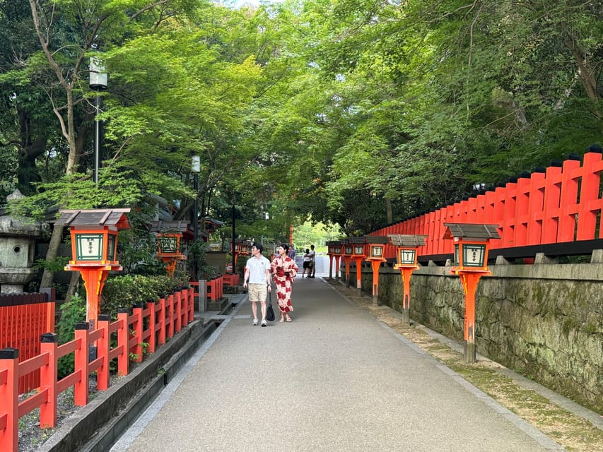 Kyoto: Half-Day Private Tour Gion Geisha District & Kiyomizu - From Pontocho to Gion’s old wooden streets