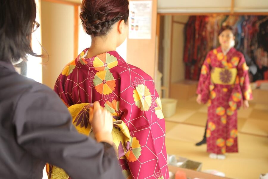 Kyoto:Kiyomizu-dera Temple Rent a kimono and ride a rickshaw - Should you book this Kyoto kimono ride?