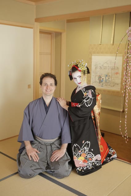 Kyoto kiyomizu Temple : Maiko and Samurai Couple Photoshoot - White makeup, wigs, and professional hair styling