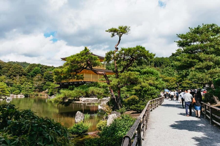 Kyoto: Nijo Castle, Kiyomizu & Fushimi Inari Guided Tour - Why this Kyoto day tour works
