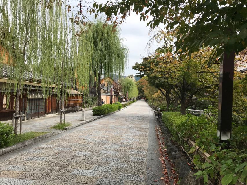 Kyoto: Private Walking Tour with Kiyomizu Temple & Gion - Key points to know before booking