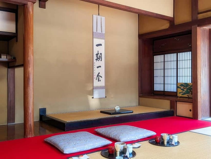 Kyoto: Tea Ceremony in a Traditional Tea House in Kiyomizu - Making Your Own Matcha