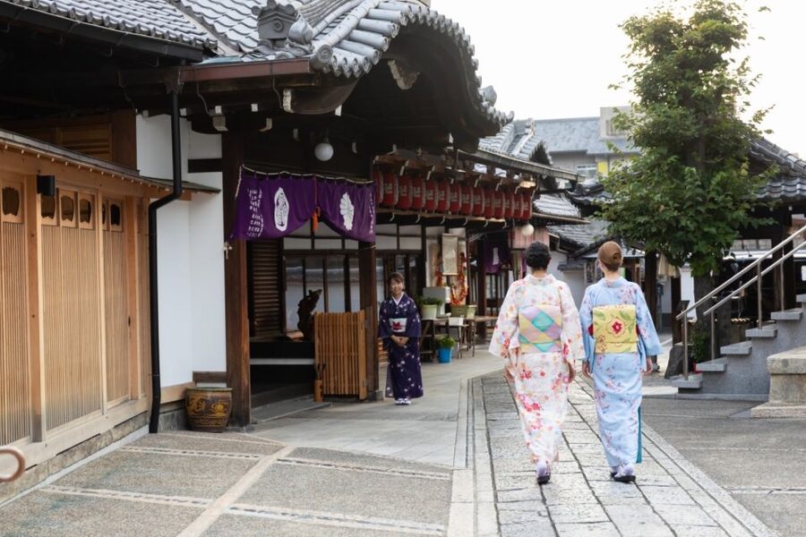 Kyoto: Tea Ceremony Ju-An at Jotokuji Temple - Making your own bowl of matcha